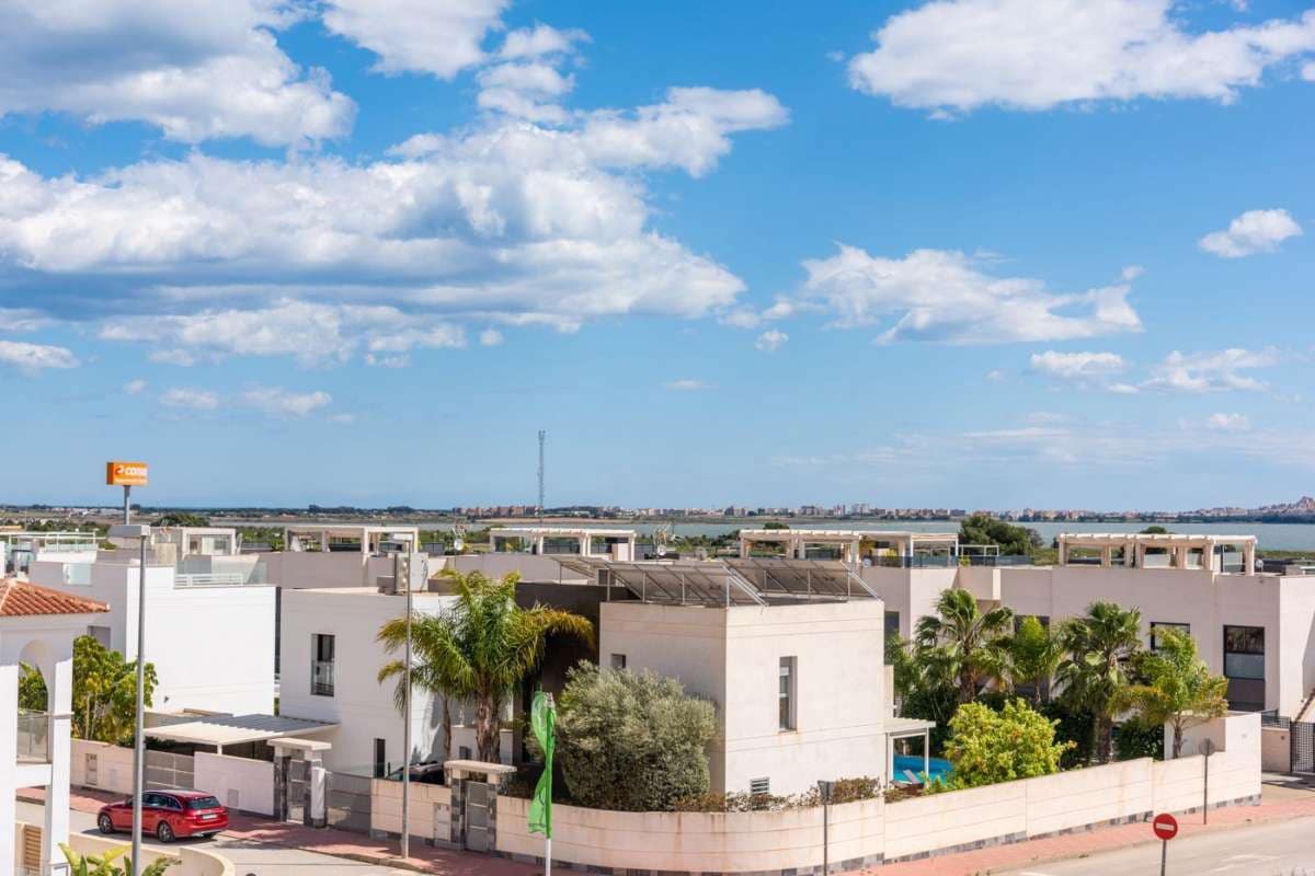 3 soveværelse Lejlighed til salg i Ciudad Quesada med swimmingpool garage - € 649.000 (Ref: 9942982)