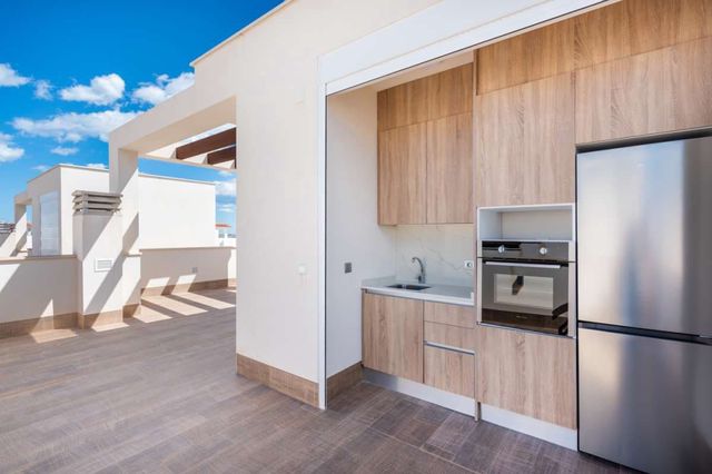3 slaapkamer Appartement te koop in Ciudad Quesada, Rojales met zwembad garage - € 649.000 (Ref: 9942982)