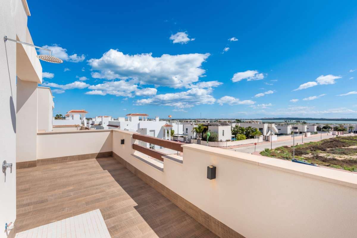 3 soveværelse Lejlighed til salg i Ciudad Quesada med swimmingpool garage - € 649.000 (Ref: 9942982)