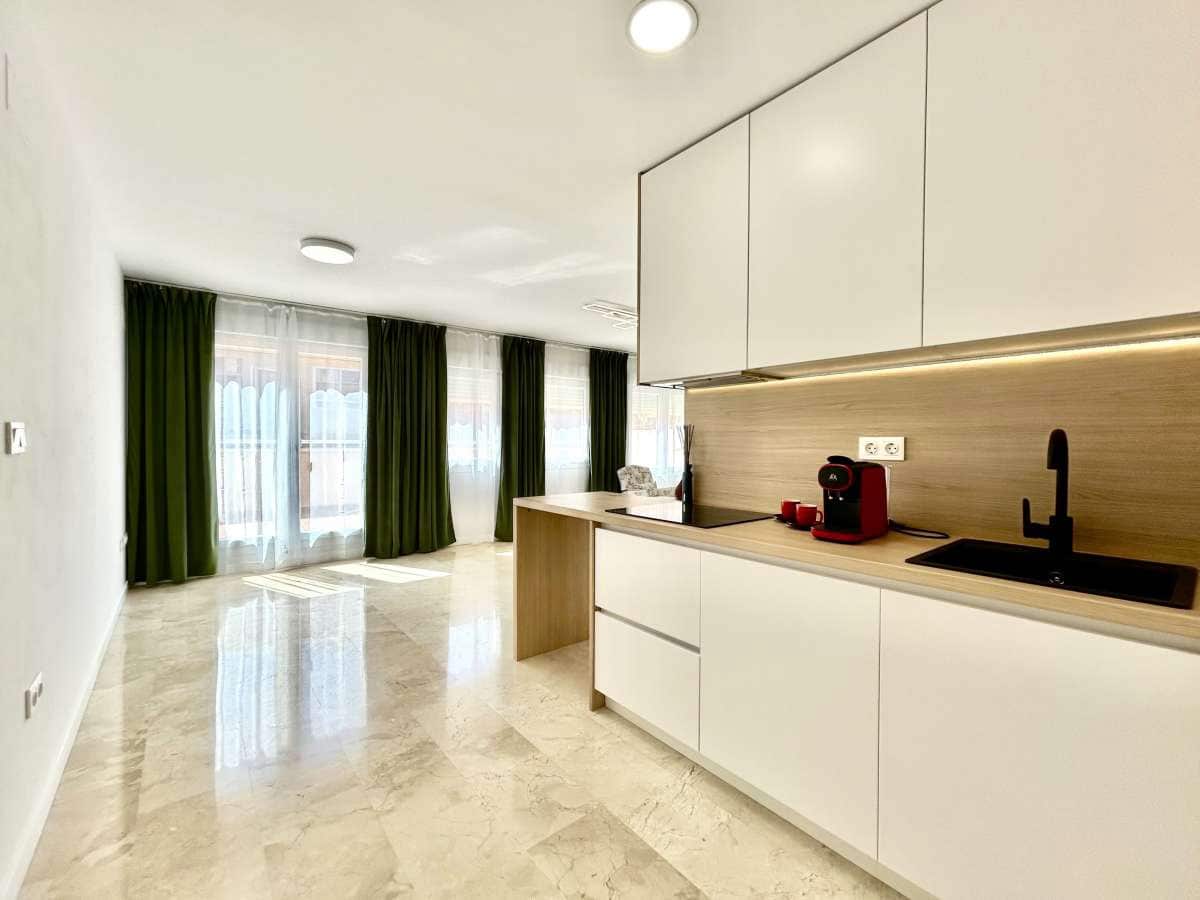 2 sovrum Lägenhet till salu i Alicante stad med garage - 289 900 € (Ref: 9942985)