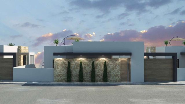 Chalet de 4 habitaciones en Ciudad Quesada, Rojales en venta con piscina garaje - 1.200.000 € (Ref: 9943043)