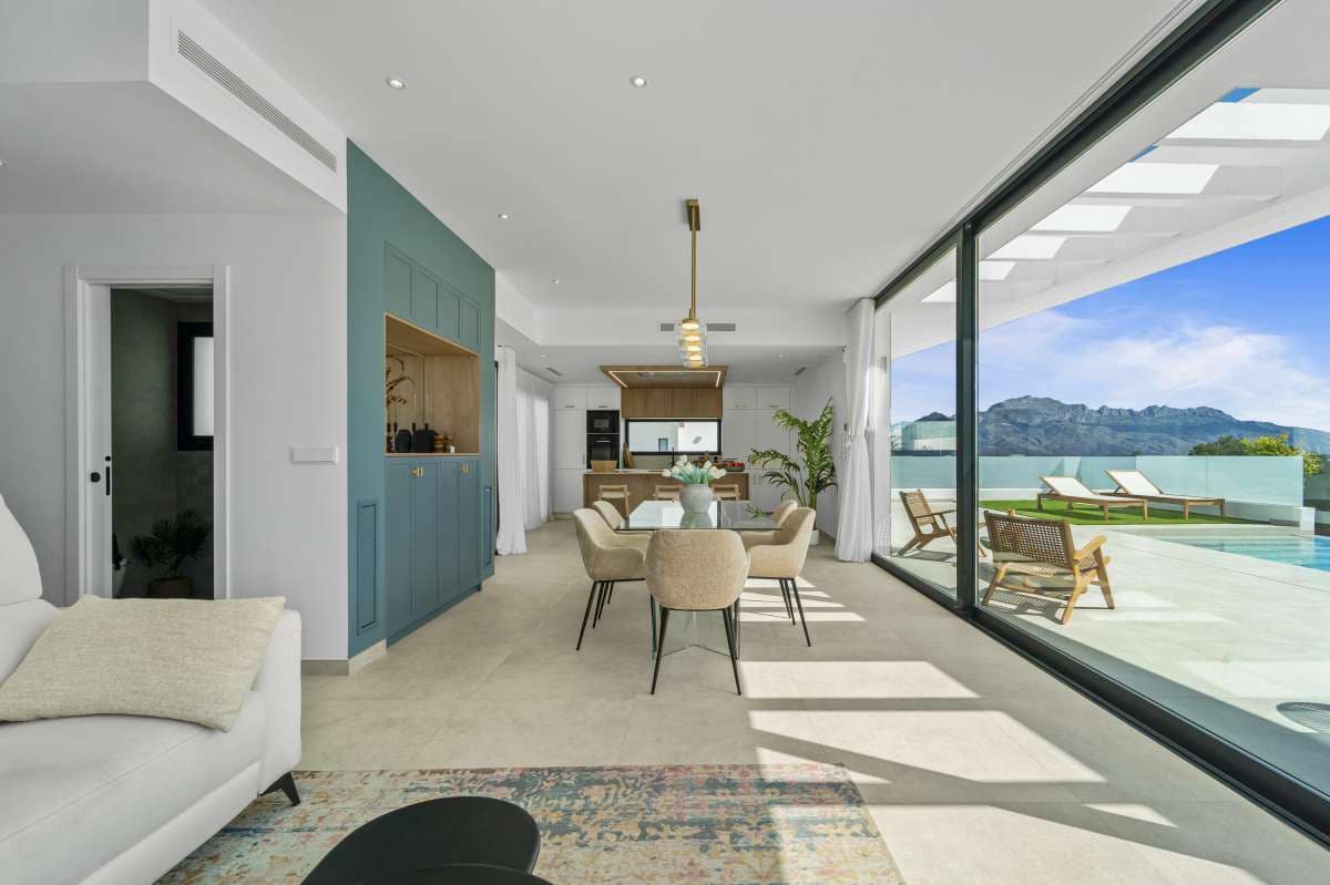 3 soveværelse Villa til salg i Polop med swimmingpool garage - € 775.000 (Ref: 9943044)