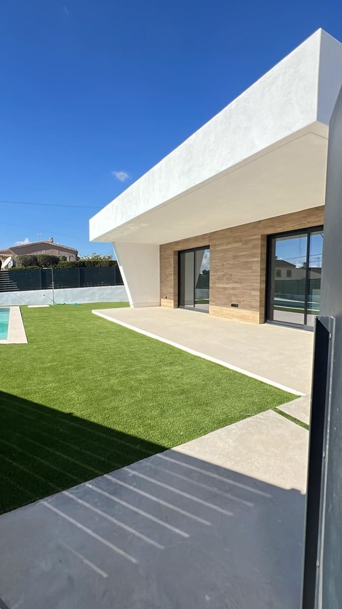 3 chambre Villa/Maison à vendre à Ciudad Quesada avec piscine garage - 690 000 € (Ref: 9943077)