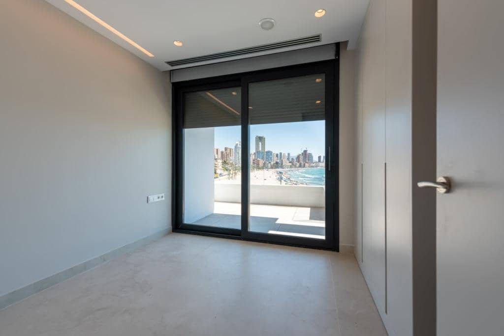 3 slaapkamer Villa te koop in Benidorm met zwembad garage - € 1.650.000 (Ref: 9943118)