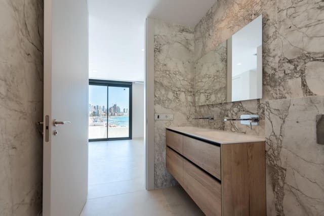 3 soverom Villa til salgs i Levante Alto, Benidorm med svømmebasseng garasje - € 1 650 000 (Ref: 9943118)