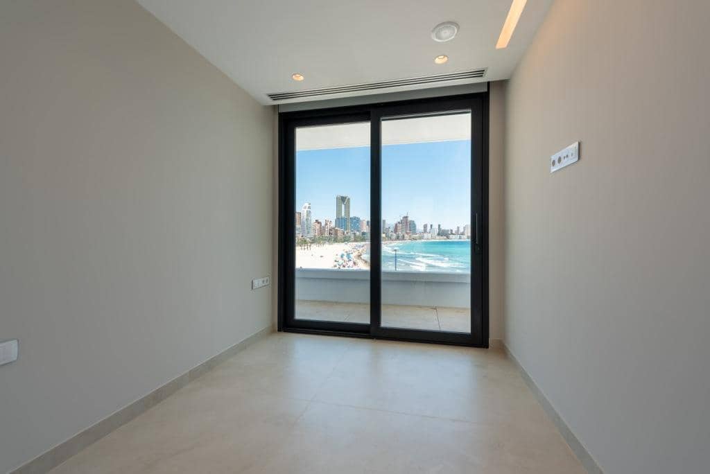 3 slaapkamer Villa te koop in Benidorm met zwembad garage - € 1.650.000 (Ref: 9943118)