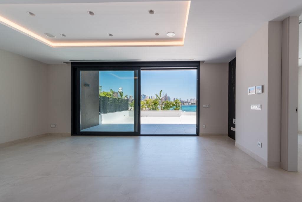 3 slaapkamer Villa te koop in Benidorm met zwembad garage - € 1.650.000 (Ref: 9943118)