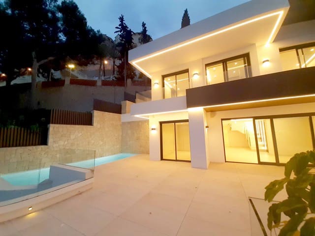 3 slaapkamer Villa te koop in Benidorm met zwembad garage - € 1.650.000 (Ref: 9943118)