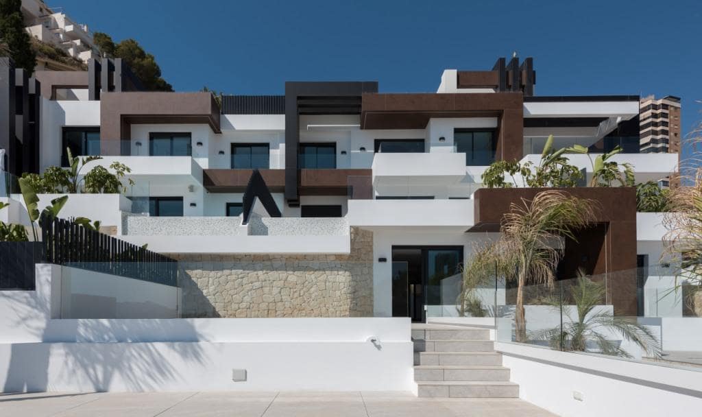 3 slaapkamer Villa te koop in Benidorm met zwembad garage - € 1.650.000 (Ref: 9943118)