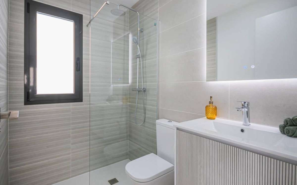 3 bedroom Villa for sale in Torrevieja with pool garage - € 539,000 (Ref: 9943139)