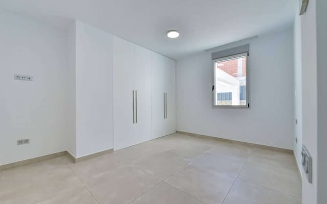 Chalet de 4 habitaciones en Golf Bahía, Finestrat en venta con piscina garaje - 1.750.000 € (Ref: 9943150)