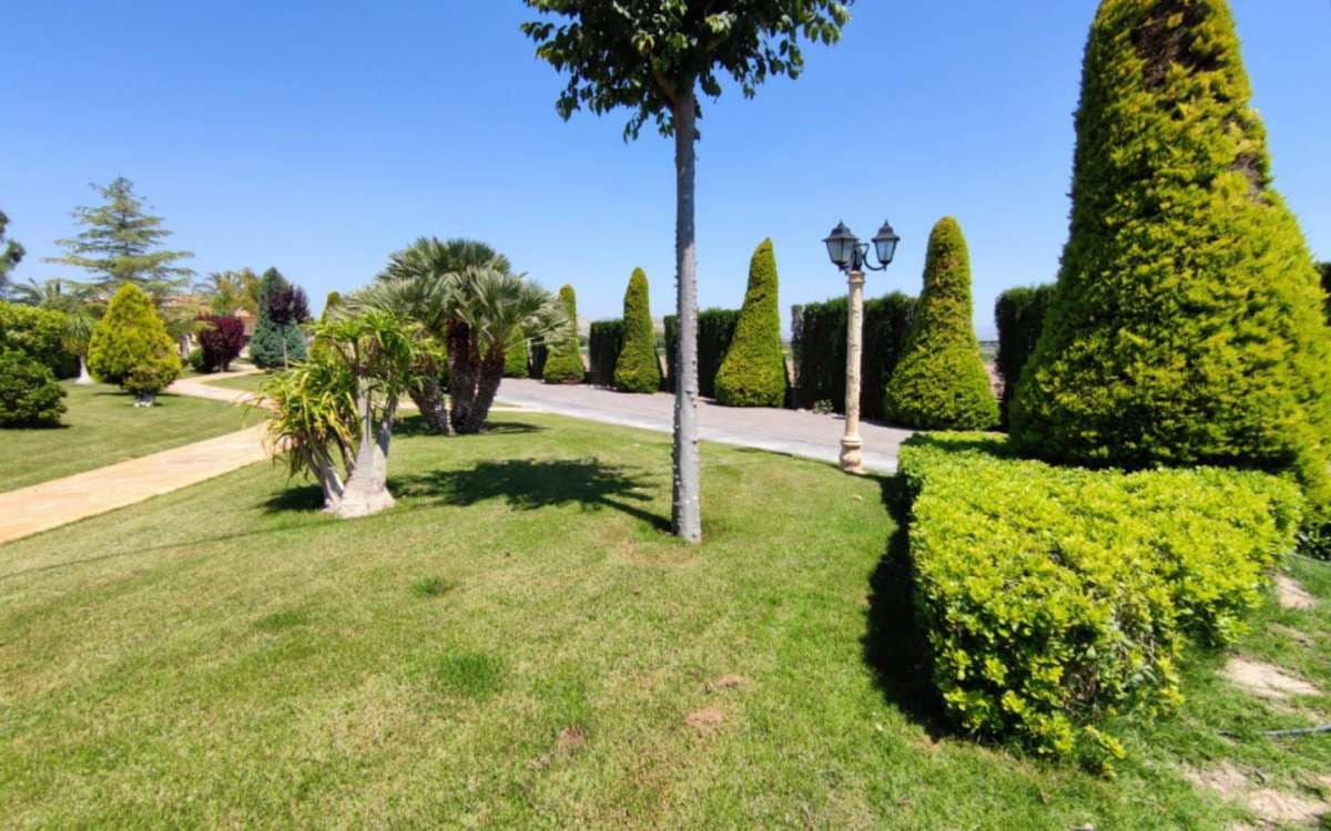 5 soveværelse Villa til salg i Aspe med swimmingpool garage - € 850.000 (Ref: 9943174)