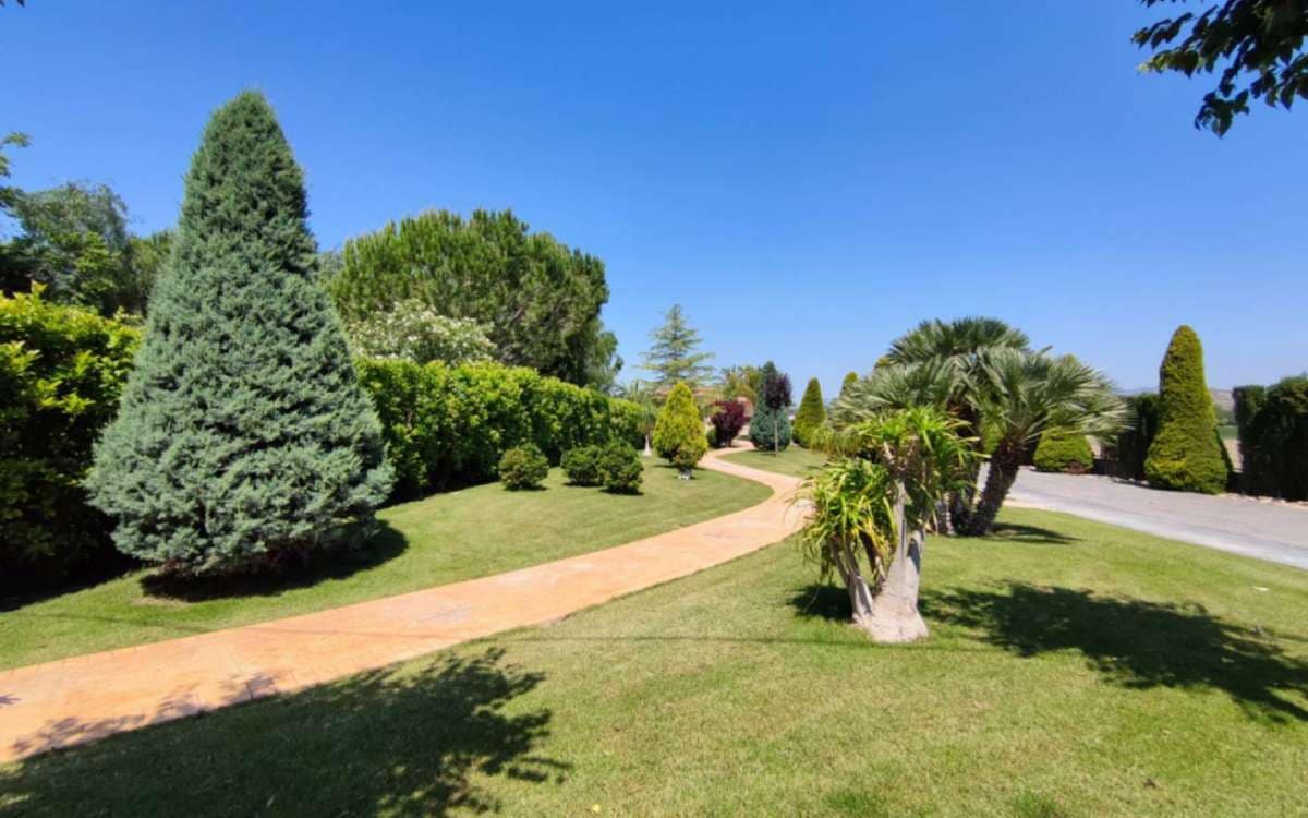 5 soveværelse Villa til salg i Aspe med swimmingpool garage - € 850.000 (Ref: 9943174)
