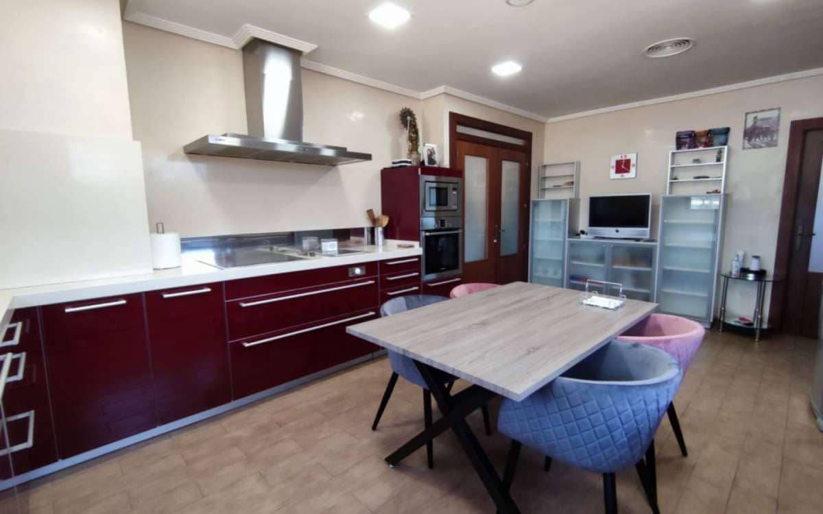 5 soveværelse Villa til salg i Aspe med swimmingpool garage - € 850.000 (Ref: 9943174)