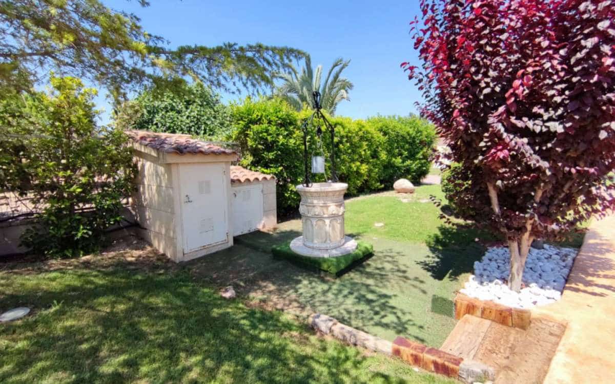 5 soveværelse Villa til salg i Aspe med swimmingpool garage - € 850.000 (Ref: 9943174)
