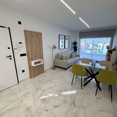 2 soveværelse Lejlighed til salg i Algorfa med swimmingpool - € 305.000 (Ref: 9953110)