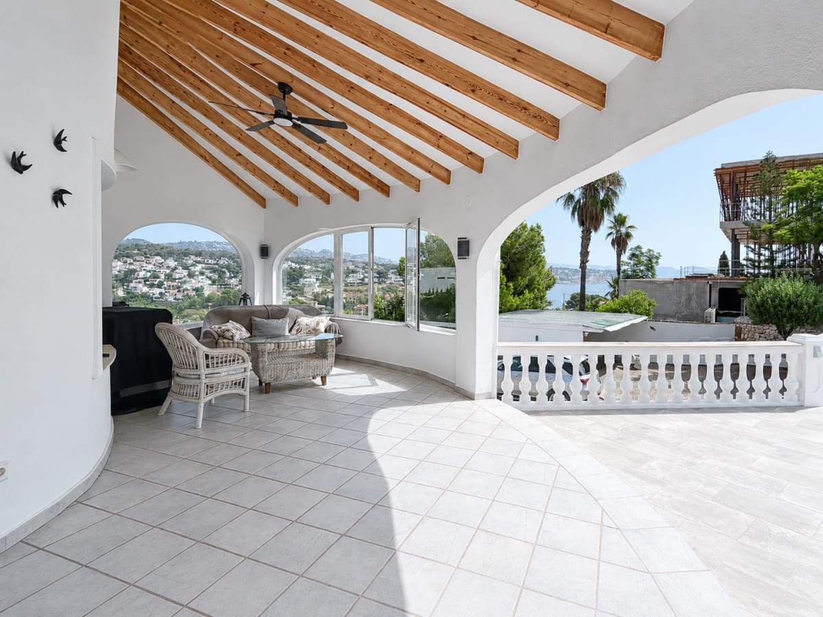 Chalet de 5 habitaciones en Benissa en venta con piscina garaje - 1.450.000 € (Ref: 9991853)