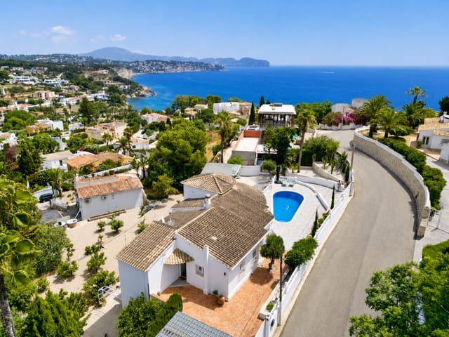 Chalet de 5 habitaciones en Benissa en venta con piscina garaje - 1.450.000 € (Ref: 9991853)