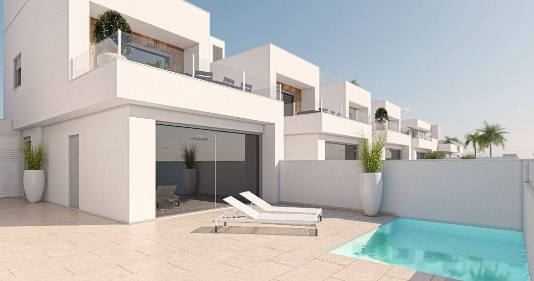 3 bedroom Townhouse for sale in San Pedro del Pinatar with pool garage - € 380,000 (Ref: 9995317)