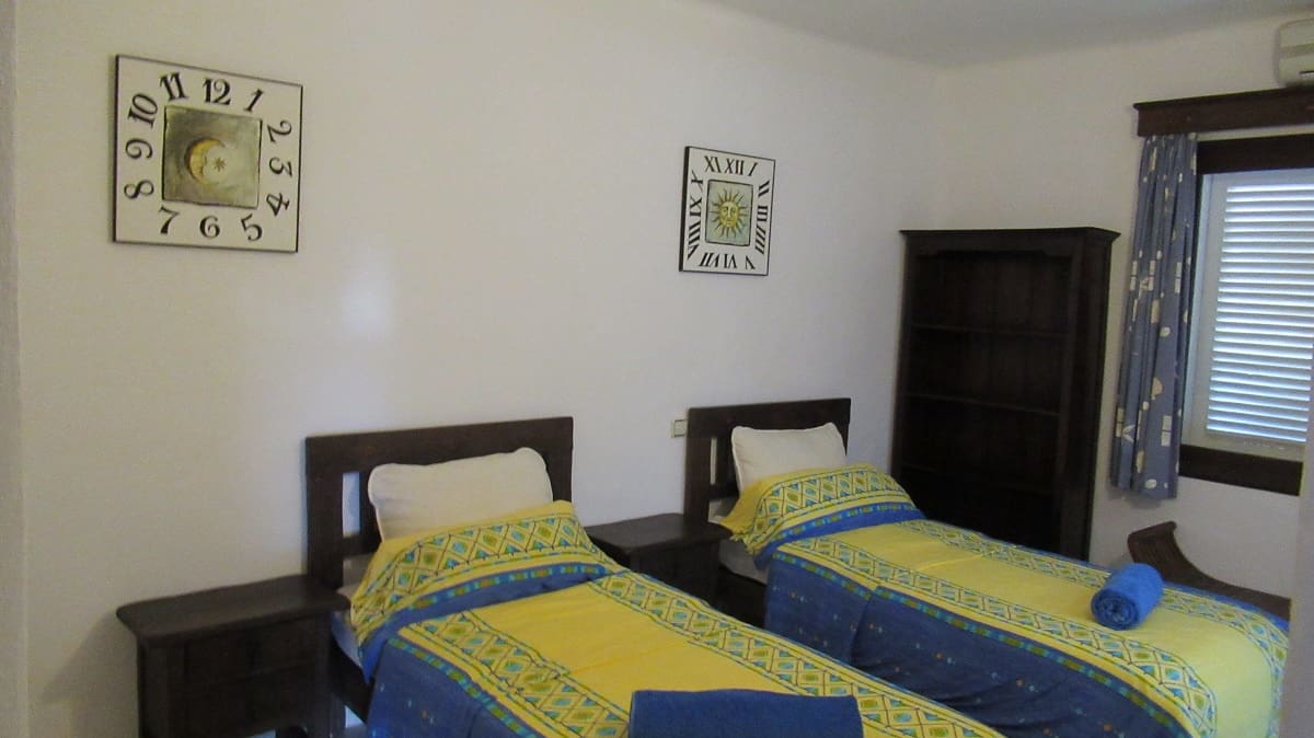 6 bedroom Villa for sale in Cala Serena with pool garage - € 1,850,000 (Ref: 7660026)