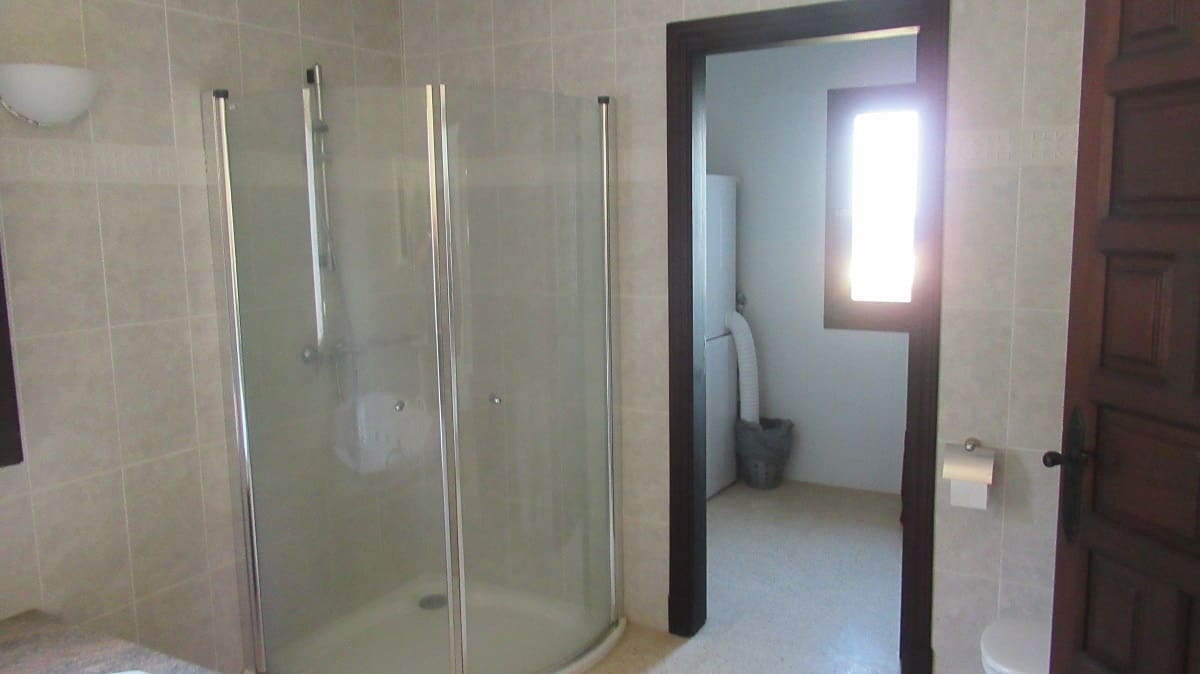 6 bedroom Villa for sale in Cala Serena with pool garage - € 1,850,000 (Ref: 7660026)