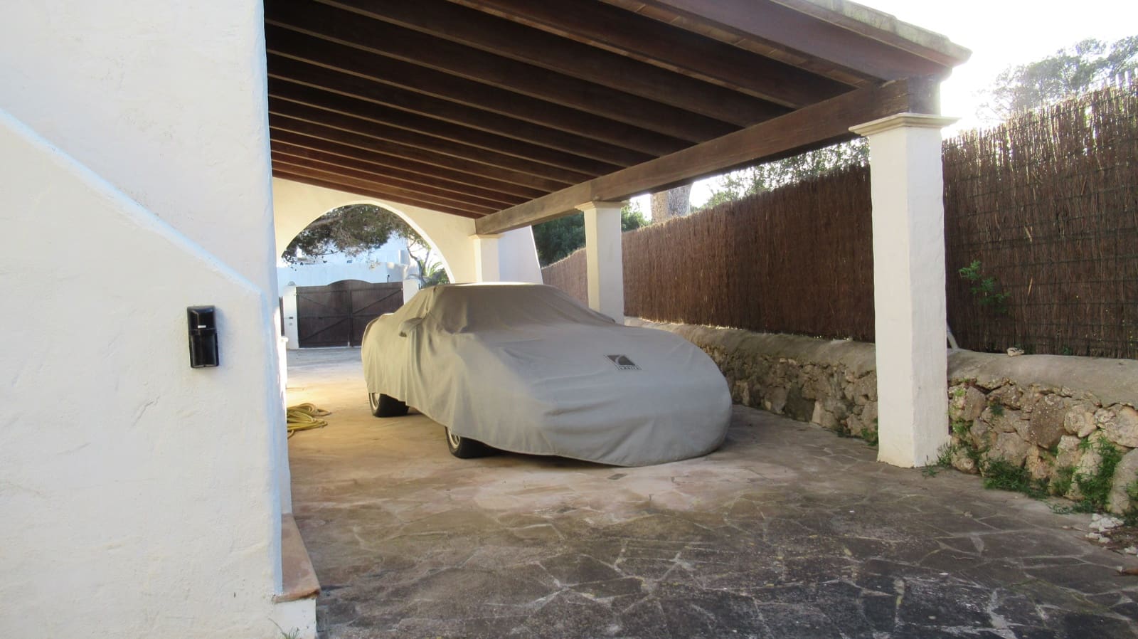 6 bedroom Villa for sale in Cala Serena with pool garage - € 1,850,000 (Ref: 7660026)