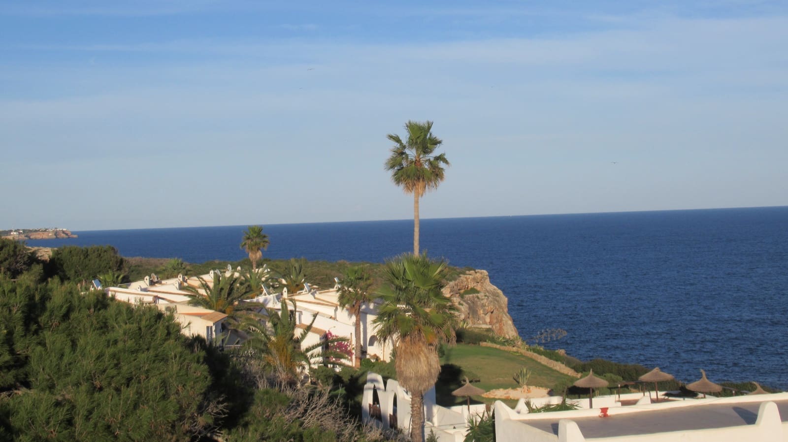 6 bedroom Villa for sale in Cala Serena with pool garage - € 1,850,000 (Ref: 7660026)