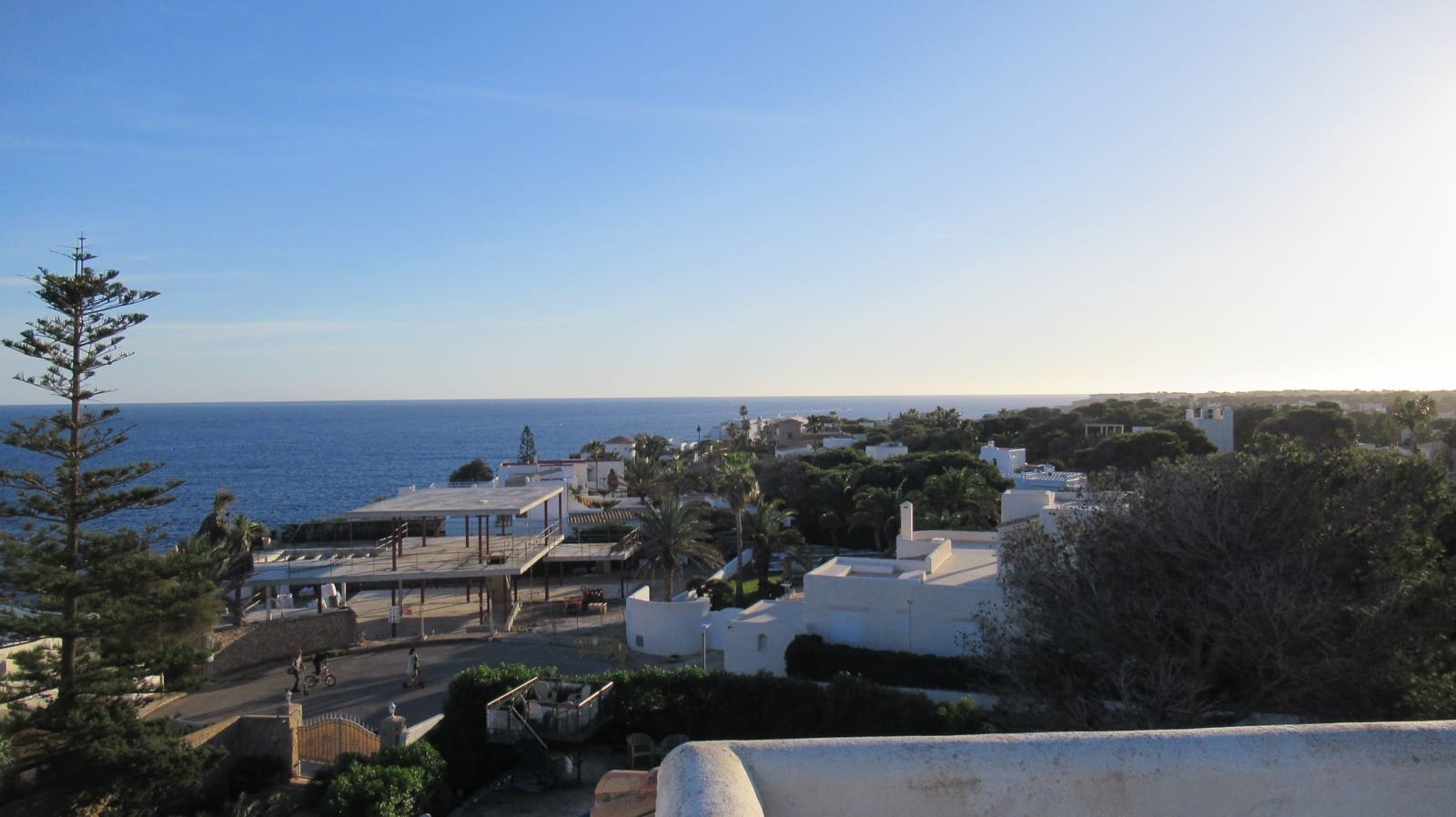 6 bedroom Villa for sale in Cala Serena with pool garage - € 1,850,000 (Ref: 7660026)