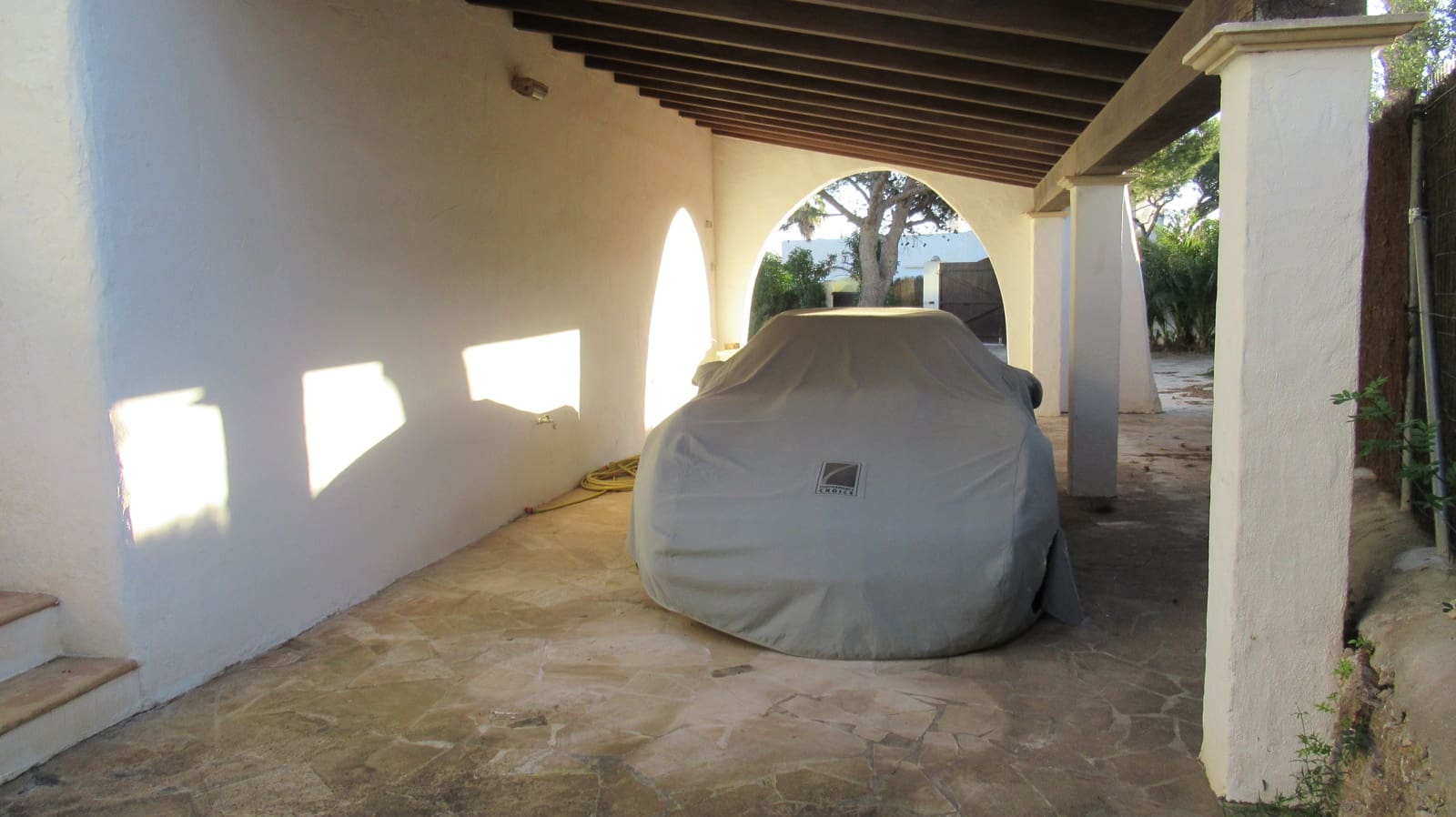 6 bedroom Villa for sale in Cala Serena with pool garage - € 1,850,000 (Ref: 7660026)