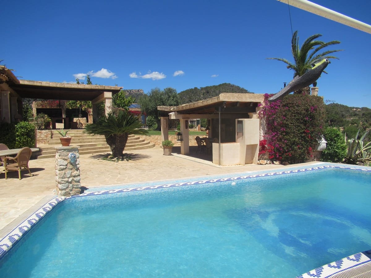 6 bedroom Villa for sale in Calonge with pool garage - € 1,800,000 (Ref: 8263870)