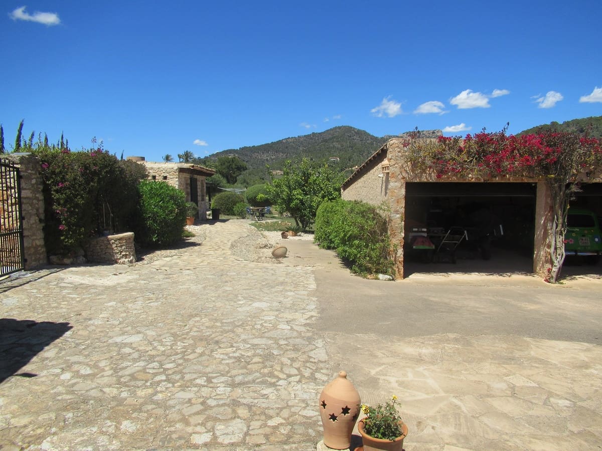 6 bedroom Villa for sale in Calonge with pool garage - € 1,800,000 (Ref: 8263870)