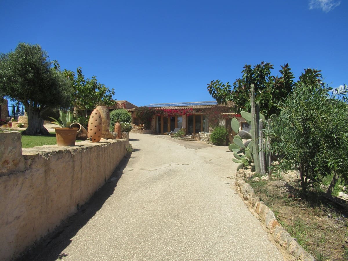 6 bedroom Villa for sale in Calonge with pool garage - € 1,800,000 (Ref: 8263870)