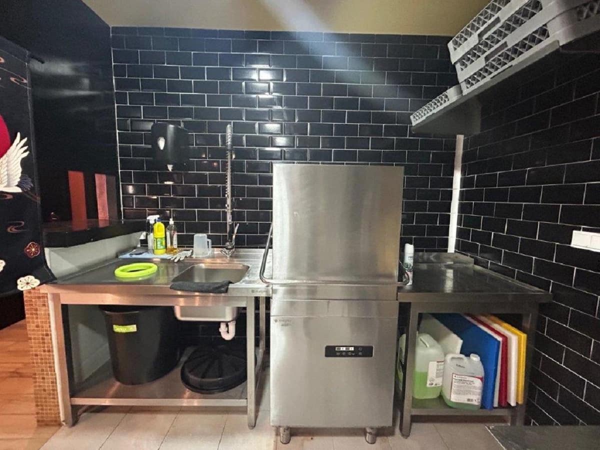 Restaurant/Bar for rent in Cala d'Or - € 2,700 (Ref: 8872827)