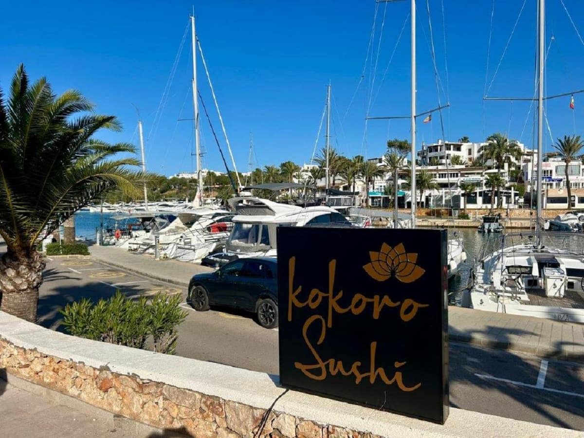 Restaurant/Bar for rent in Cala d'Or - € 2,700 (Ref: 8872827)