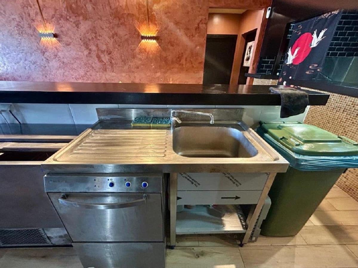 Restaurant/Bar for rent in Cala d'Or - € 2,700 (Ref: 8872827)