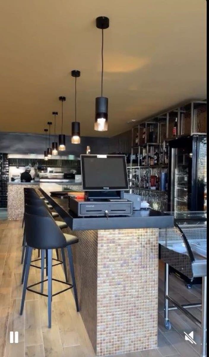 Restaurant/Bar for rent in Cala d'Or - € 2,700 (Ref: 8872827)