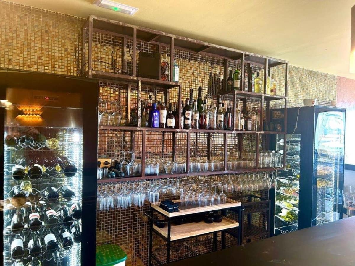 Restaurant/Bar for rent in Cala d'Or - € 2,700 (Ref: 8872827)