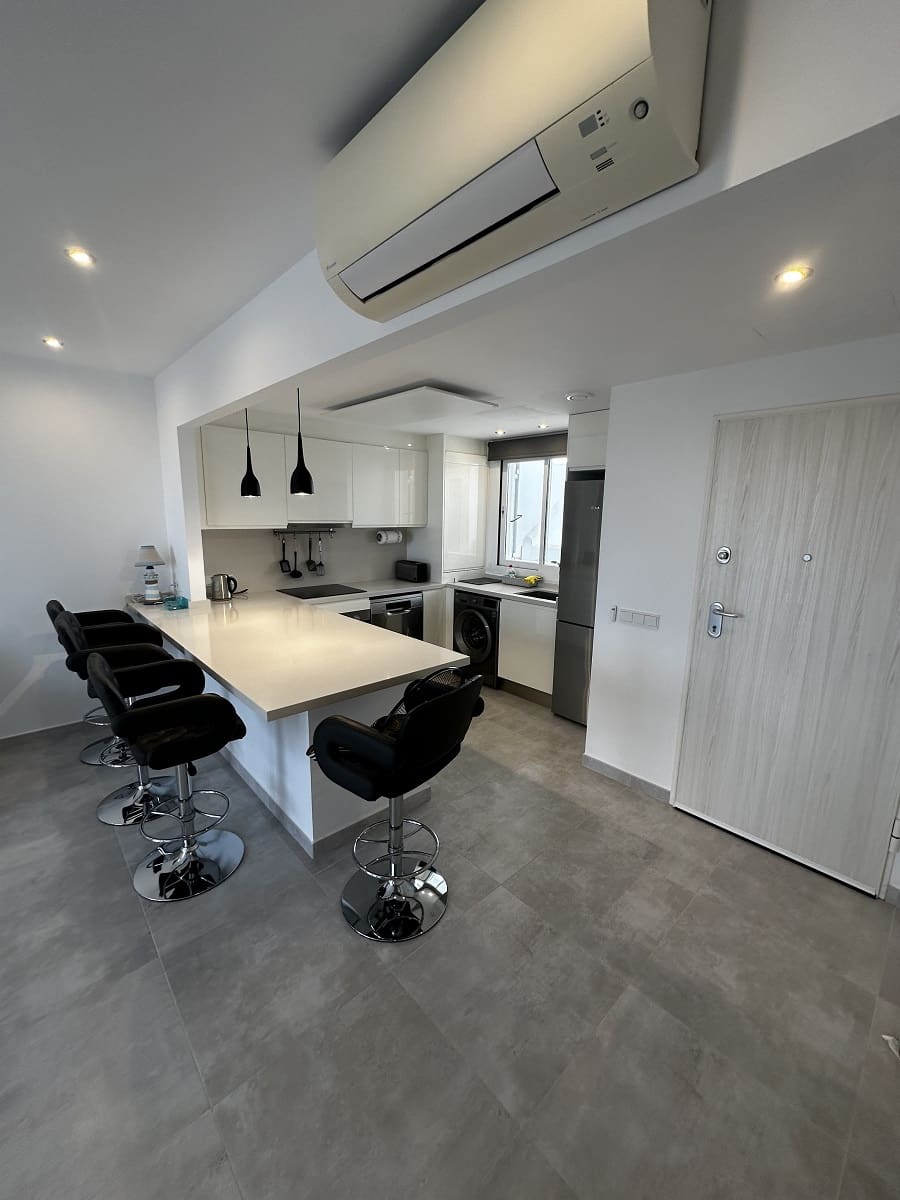 2 soverom Leilighet til salgs i Cala d'Or med svømmebasseng garasje - € 529 000 (Ref: 8986580)