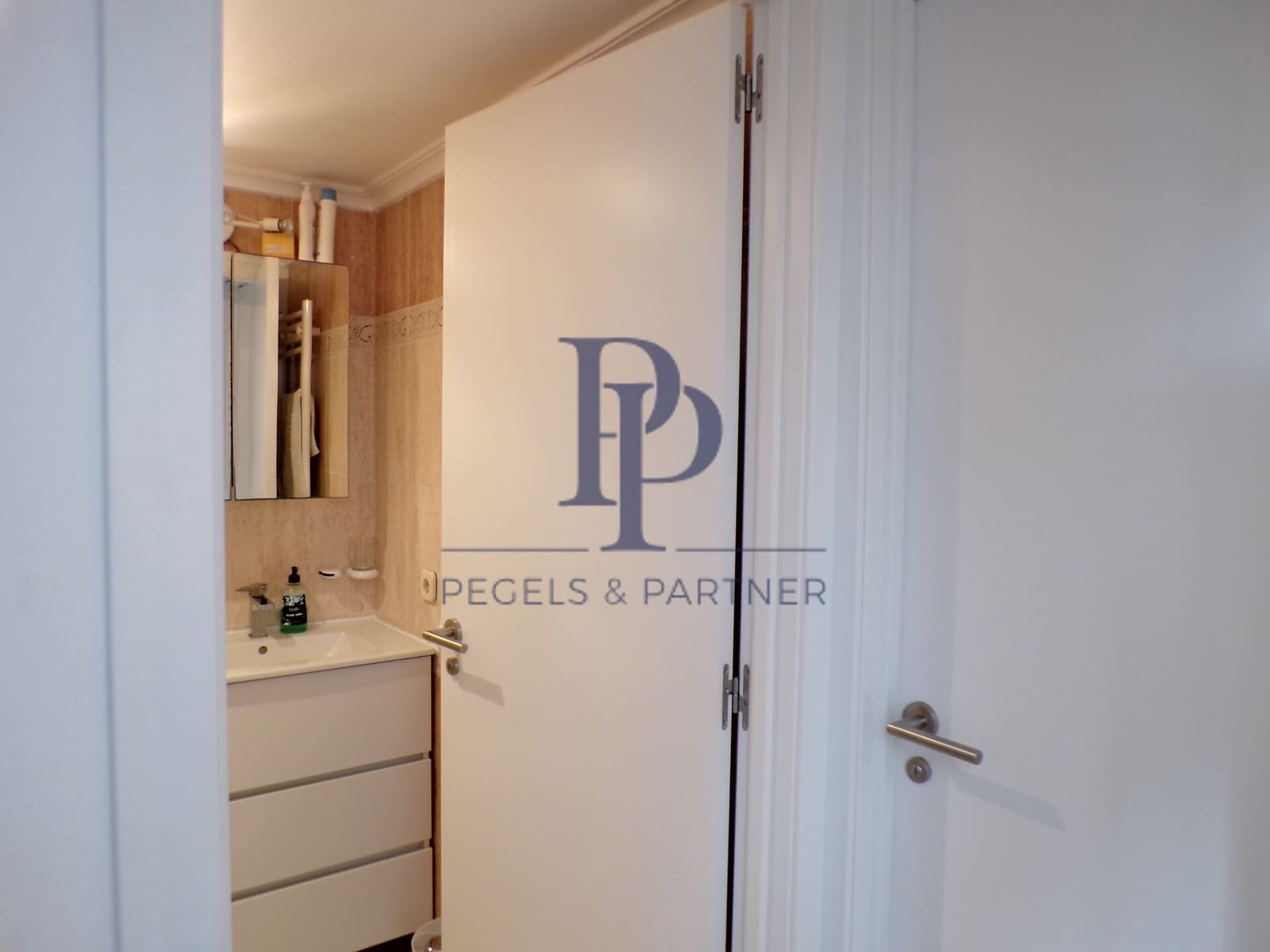 4 makuuhuone Rivitalo myytävänä paikassa Cala d'Or mukana uima-altaan - 585 000 € (Ref: 9479320)