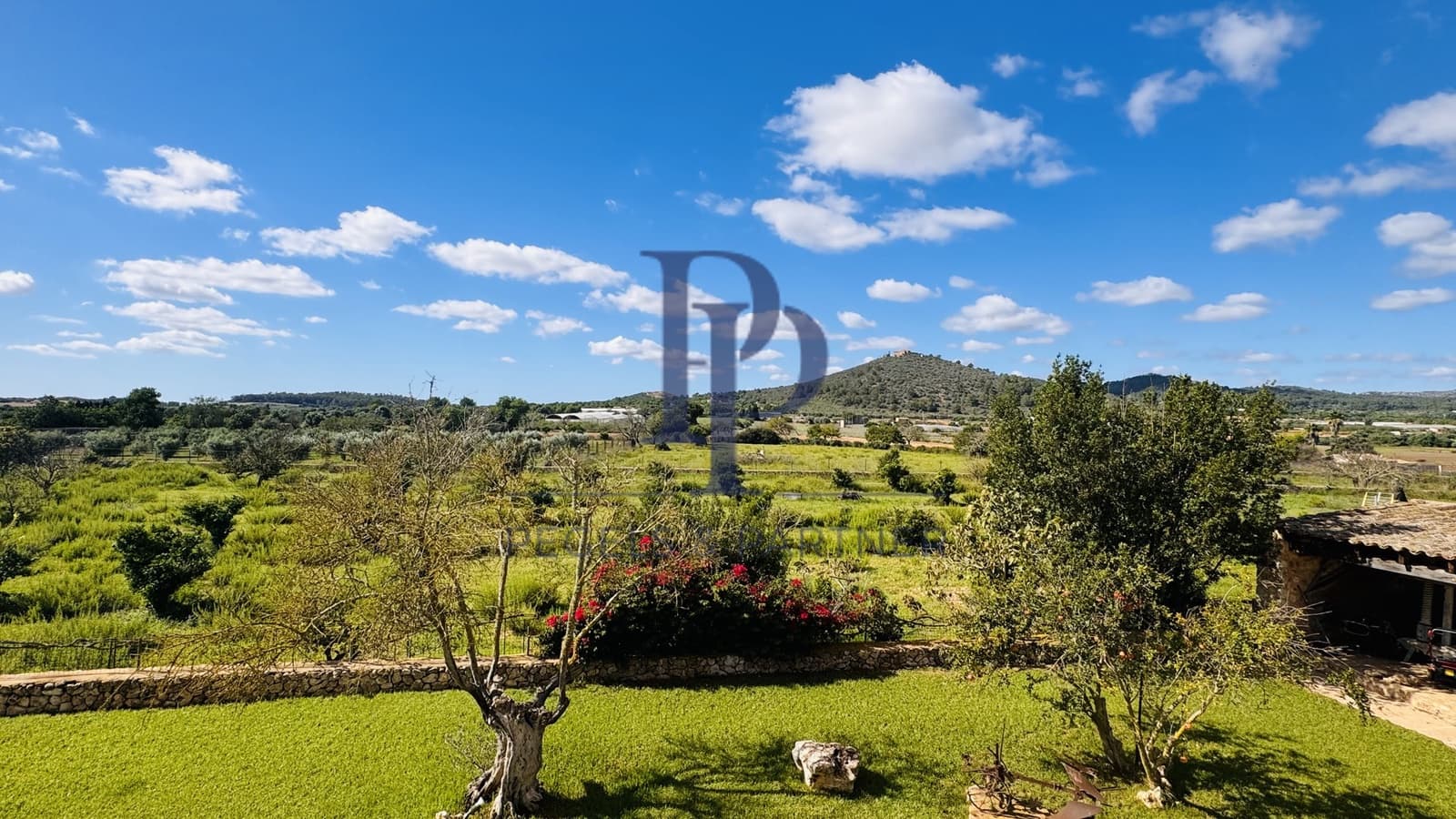 Finca/Casa Rural de 5 habitaciones en Porreres en venta con piscina - 1.990.000 € (Ref: 9479323)
