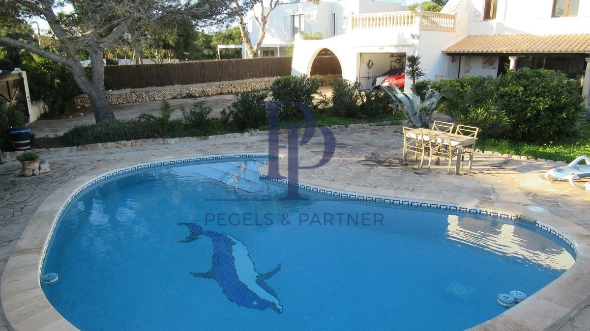 6 quarto Moradia para venda em Cala Serena com piscina - 1 665 000 € (Ref: 9479326)