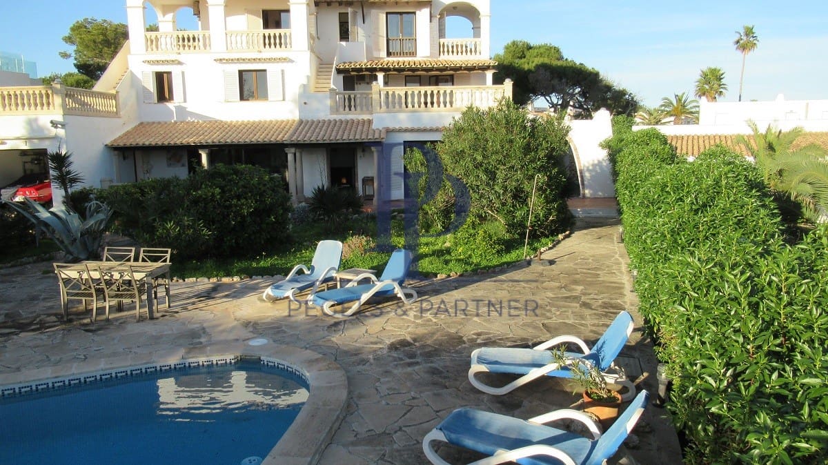 6 quarto Moradia para venda em Cala Serena com piscina - 1 665 000 € (Ref: 9479326)