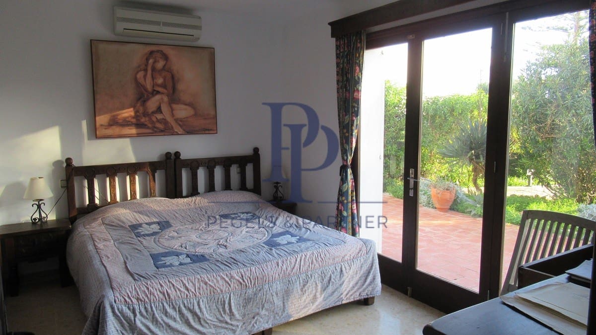 6 quarto Moradia para venda em Cala Serena com piscina - 1 665 000 € (Ref: 9479326)