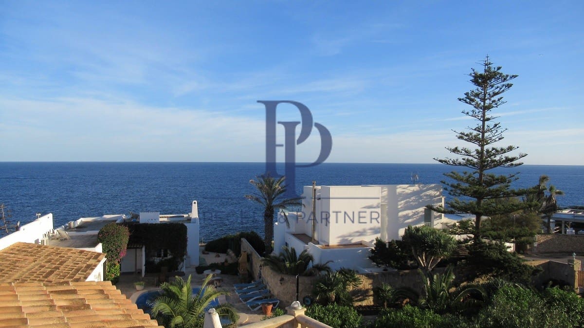 6 quarto Moradia para venda em Cala Serena com piscina - 1 665 000 € (Ref: 9479326)