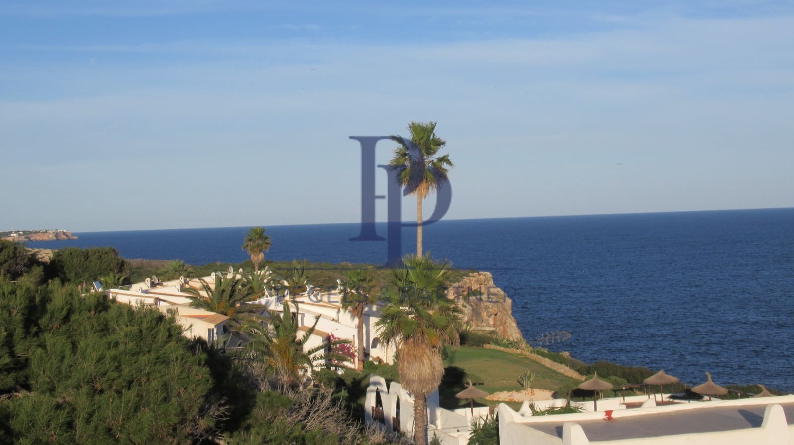 6 quarto Moradia para venda em Cala Serena com piscina - 1 665 000 € (Ref: 9479326)