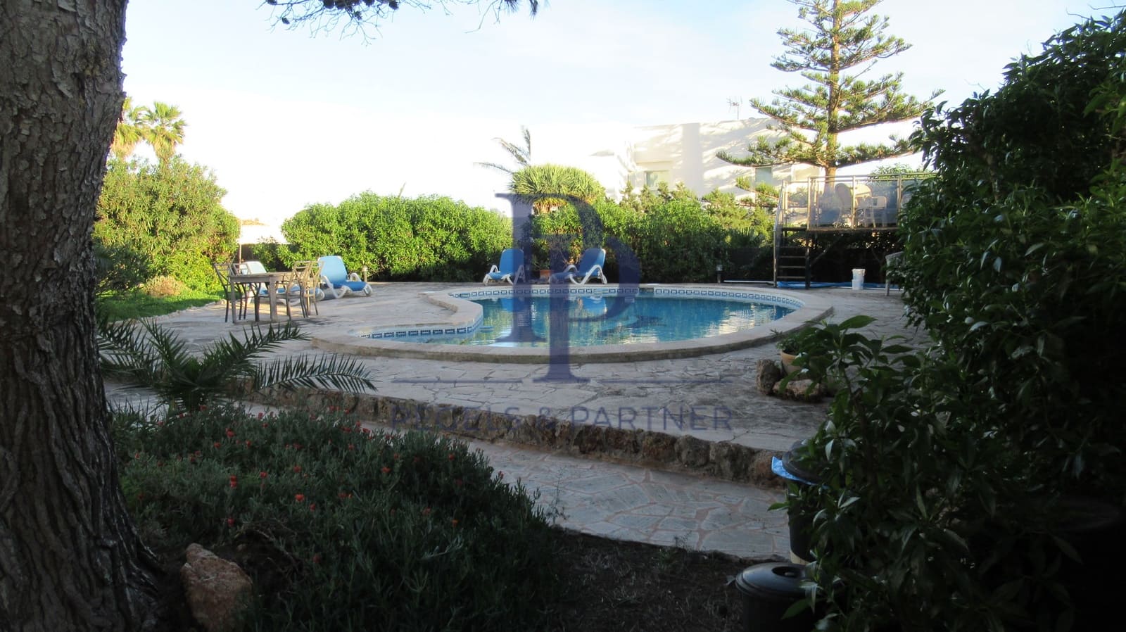 6 quarto Moradia para venda em Cala Serena com piscina - 1 665 000 € (Ref: 9479326)