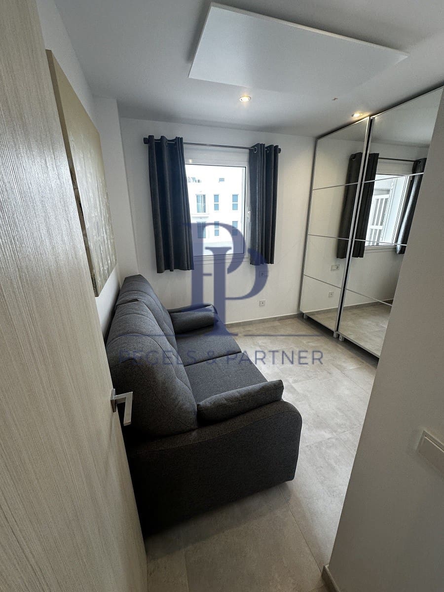 2 bedroom Flat for sale in Cala d'Or with pool - € 498,000 (Ref: 9479329)