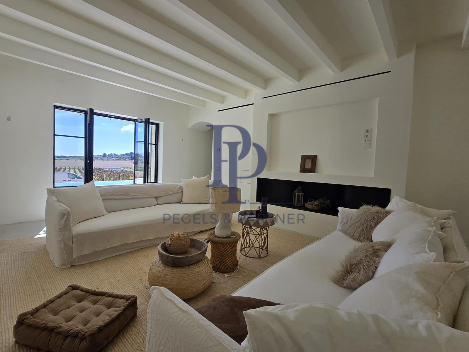 6 slaapkamer Finca/Landhuis te koop in Montuiri met zwembad - € 5.900.000 (Ref: 9664348)