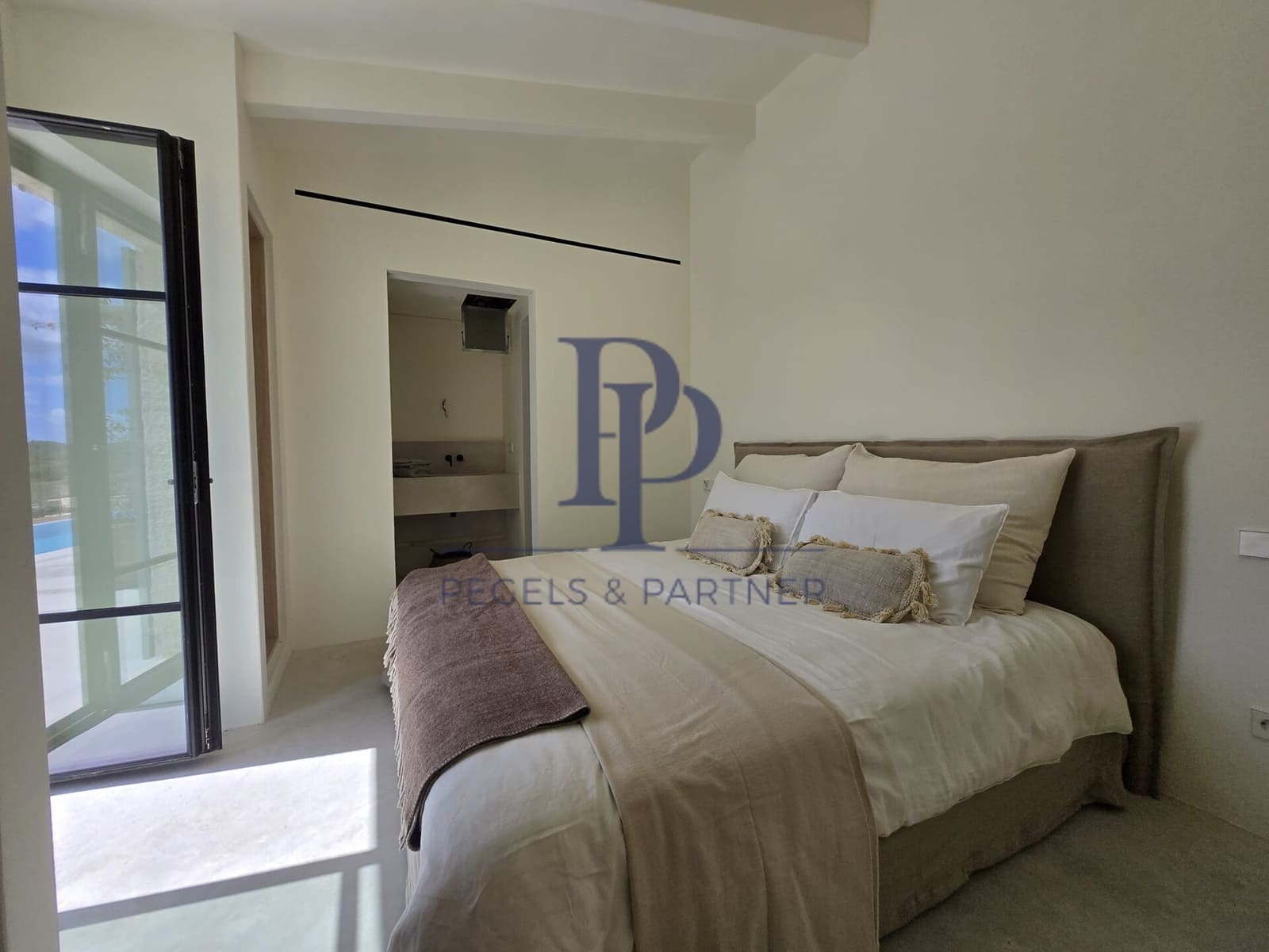 6 slaapkamer Finca/Landhuis te koop in Montuiri met zwembad - € 5.900.000 (Ref: 9664348)