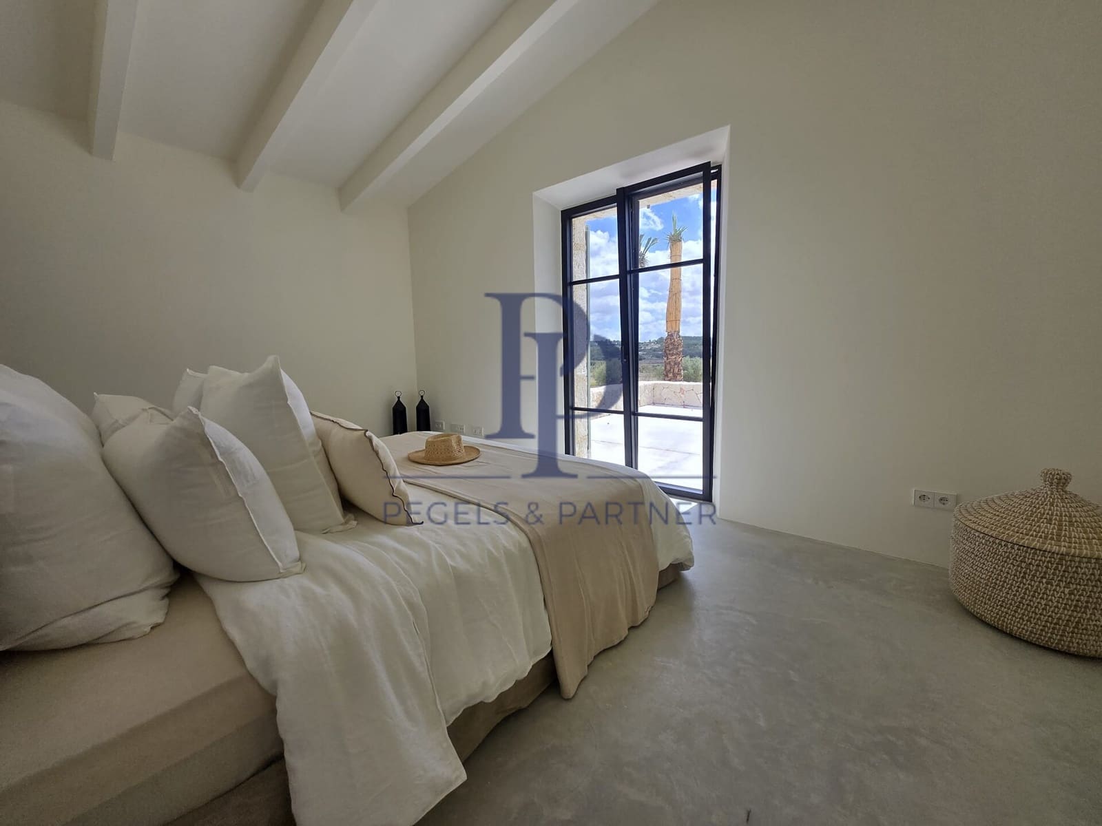 6 slaapkamer Finca/Landhuis te koop in Montuiri met zwembad - € 5.900.000 (Ref: 9664348)